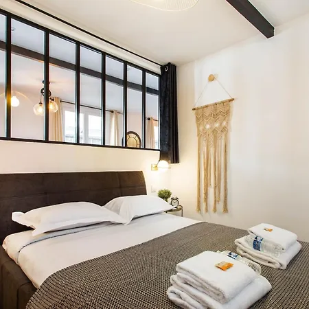 Parisian Charm In Sentier, Walk Everywhere Sleeps 6 Apartment *
